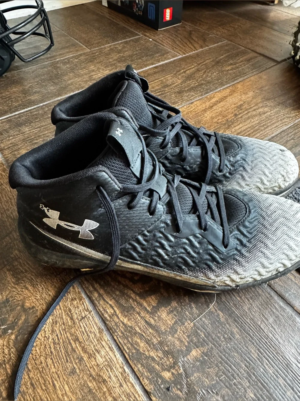 Under Armour Black Football Cleats